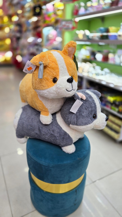 عروسک پاکوتاه طوسی و خردلی پتودار